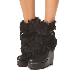 BNIB Rachel Zoe rabbit fur boot size 8.5
